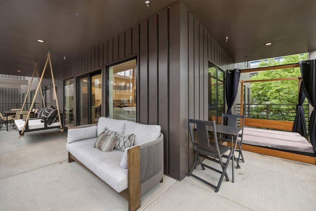 Apartamento Skyline View, Pool, Gym, Balcony'S, Walk To Bway! Nashville Exterior foto